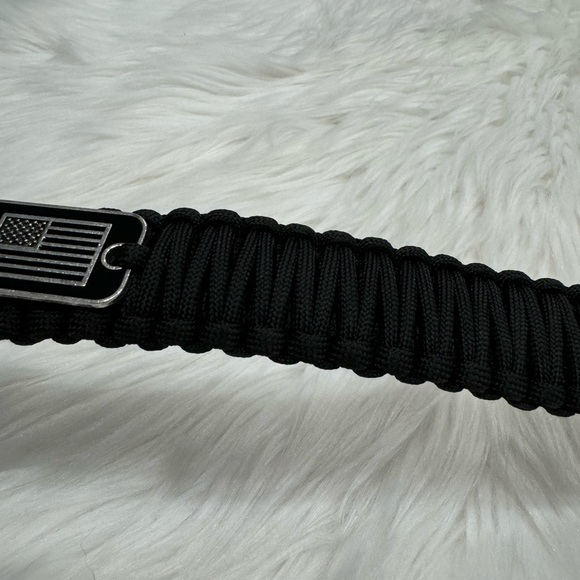 The Hero Company’s Never Forgotten Men's Bracelet & Dog Paracord Collar Bundle - Picture 12 of 16